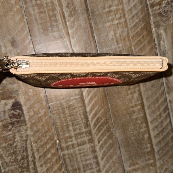 NWOT, Coach signature khaki / red Coach logo wristlet. - Picture 6 of 7